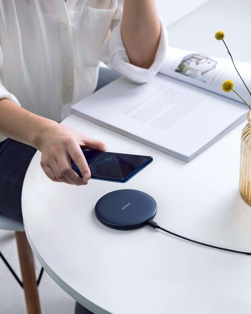 Anker <b>313</b> Wireless Charger (Pad) Anker